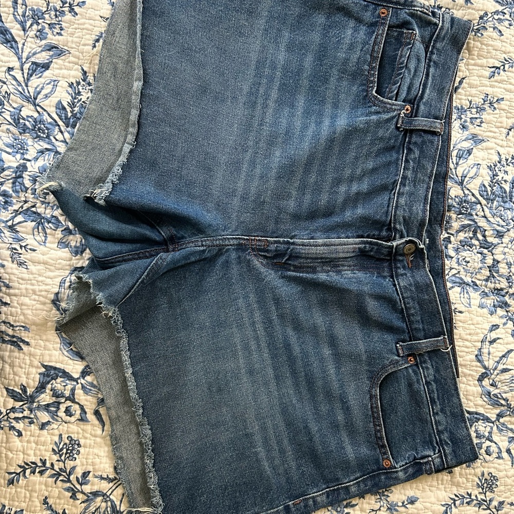 Old Navy Women's Blue Denim Shorts